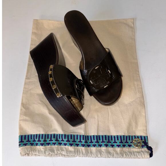 Tory Burch Patti Brown Patent Leather Logo Mules Gold Hardware Size 9.5 - Picture 13 of 15